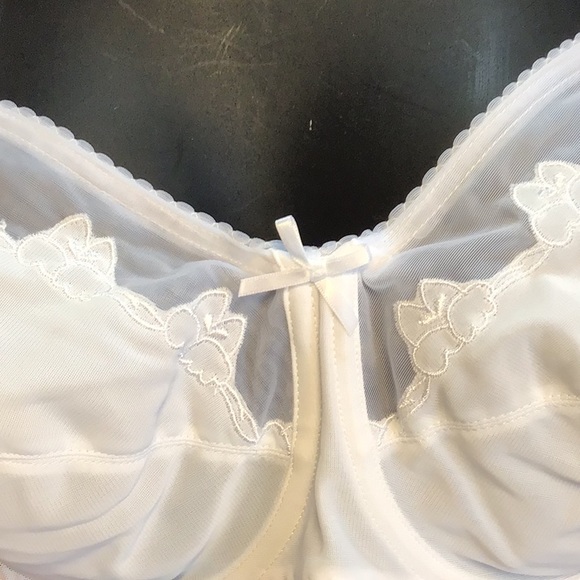 Bali Comfort - U Design. 40C. V - Picture 2 of 5